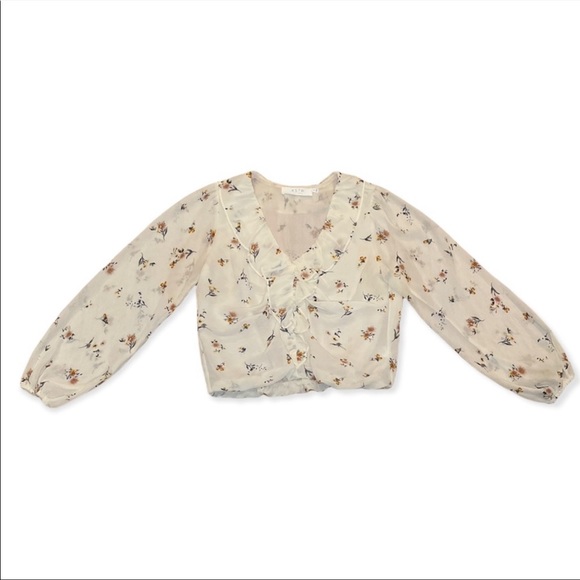 Astr The Label Ruffle Neck Blouse - Picture 4 of 7